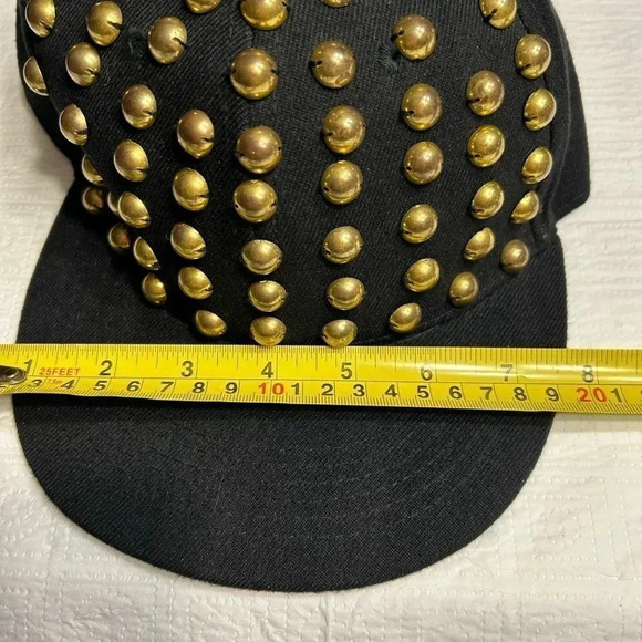 Y2K men black cap ,solid metal detail, gold colored , solid semi bead,punk - Picture 6 of 16